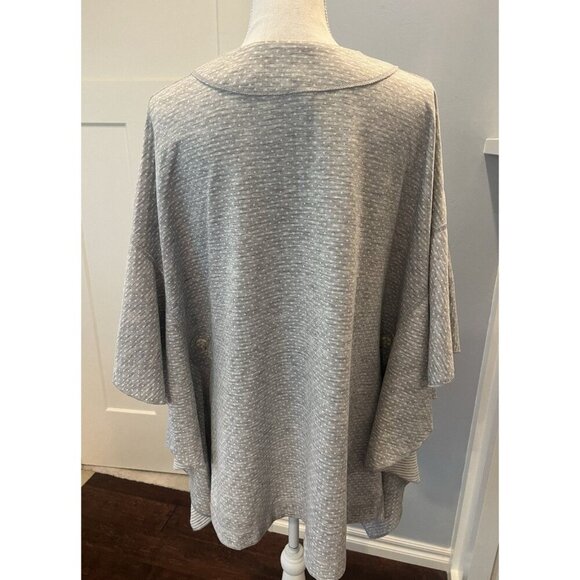 Cabi ATC Reversible Cape Poncho Jacket M L 5846 Gray Polka Dot White Stripe - Picture 6 of 9
